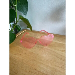 Teen Girl’s pink Heart sunglasses